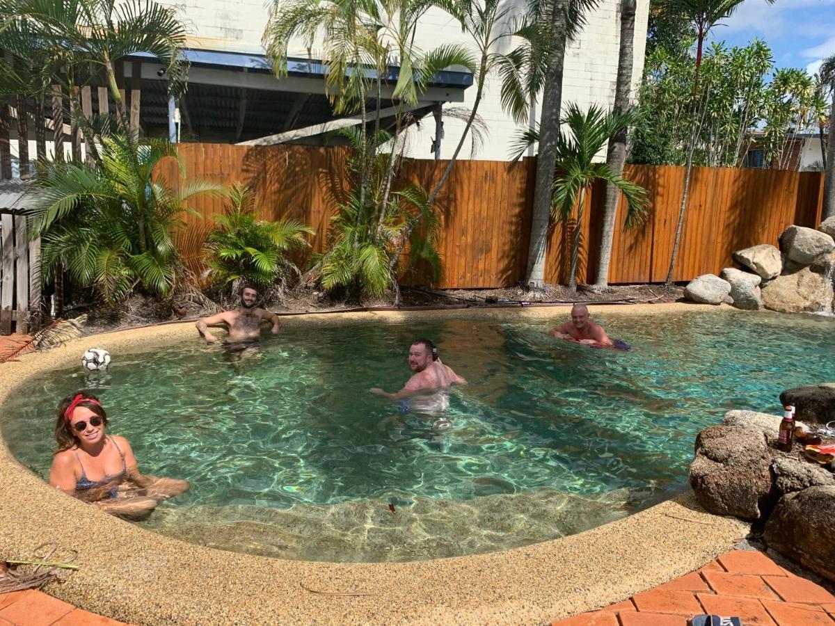 Mumma'S Hostel Cairns Ngoại thất bức ảnh